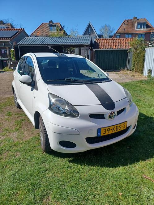 Toyota Aygo 1.0 Xcite | Lage km-stand | Airco | Wit, Auto's, Toyota, Particulier, Aygo, Benzine, A, Hatchback, Handgeschakeld