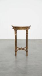Antieke ronde goudkleurige bijzettafel met marmeren blad, Ophalen, Minder dan 55 cm, Gebruikt, .