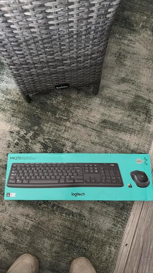 Logitech MK270 mist usb poort, Computers en Software, Toetsenborden, Zo goed als nieuw, Qwerty, Ophalen of Verzenden