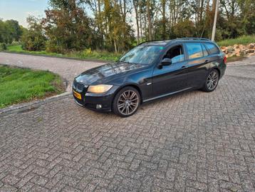 BMW 3-Serie 2.0 D 318 100KW Touring 2009 Zwart beschikbaar voor biedingen