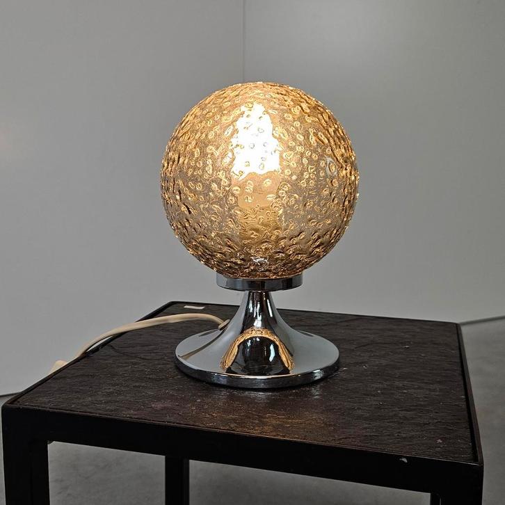 Vintage bollampje glas, chrome tulpvoet, Huis en Inrichting, Lampen | Tafellampen, Gebruikt, Minder dan 50 cm, Glas, Ophalen of Verzenden