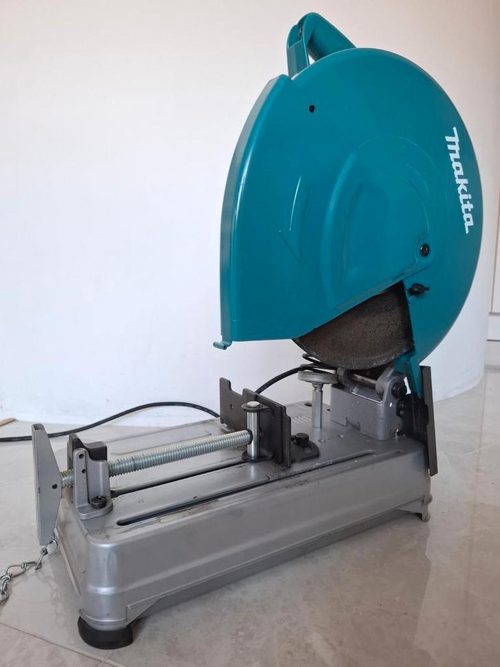 Professionele Makita 2414EN metaal afkortzaag met zaagblad, Doe-het-zelf en Verbouw, Gereedschap | Zaagmachines, Zo goed als nieuw