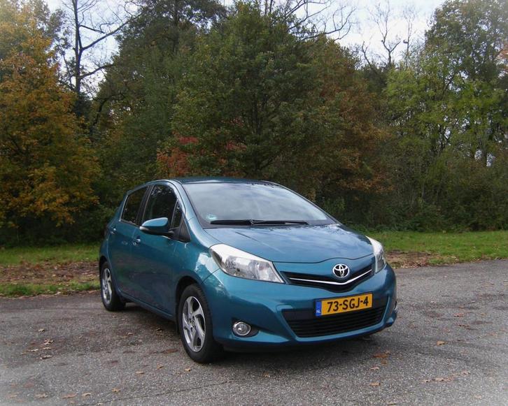 Toyota Yaris 1.0 VVT-i Dynamic . 5 Drs . Airco . LMV . Trekh, Auto's, Toyota, Bedrijf, Te koop, Yaris, ABS, Achteruitrijcamera