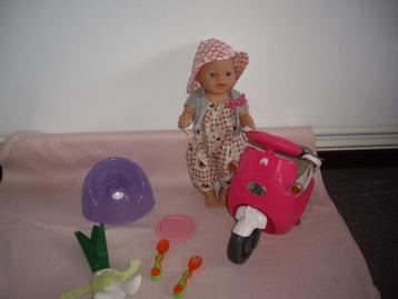 baby born met skooter  beschikbaar voor biedingen