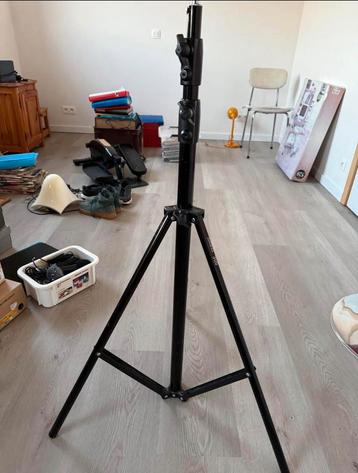 Jinbei300 Lampstatief beschikbaar voor biedingen