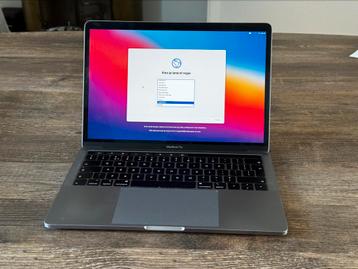 Macbook Pro 13 inch Touch i7 1TB Space Gray 2019 beschikbaar voor biedingen