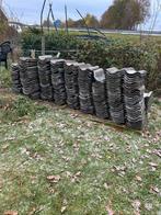 200 Dakpannen, Gebruikt, Steen of Klei, Blauw, Ophalen of Verzenden