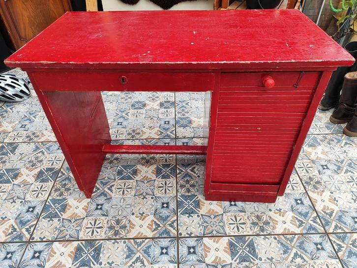 Rood vintage bureau, Huis en Inrichting, Bureaus, Gebruikt, Bureau, Ophalen