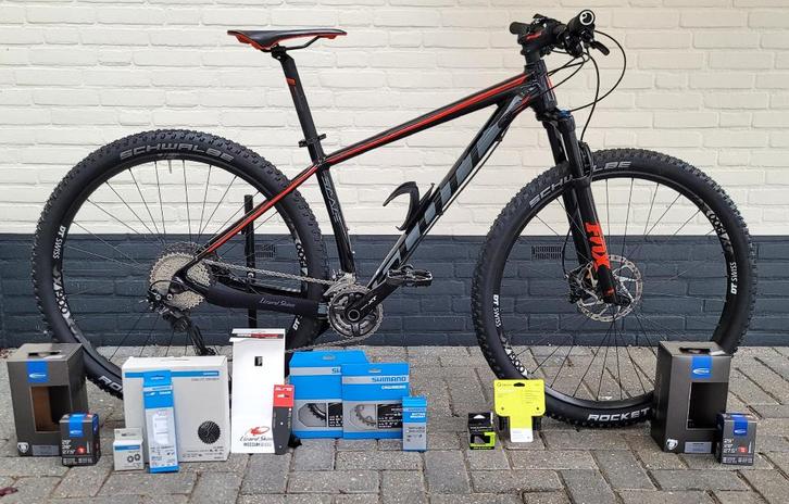 Prachtige Scott Scale 940, XT, remote, volledig refurbished!, Fietsen en Brommers, Fietsen | Mountainbikes en ATB, Zo goed als nieuw