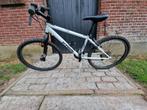 24 inch B'Twin Rockrider 300 - 7 versnellingen, Fietsen en Brommers, Fietsen | Mountainbikes en ATB, Gebruikt, Heren, Geen vering