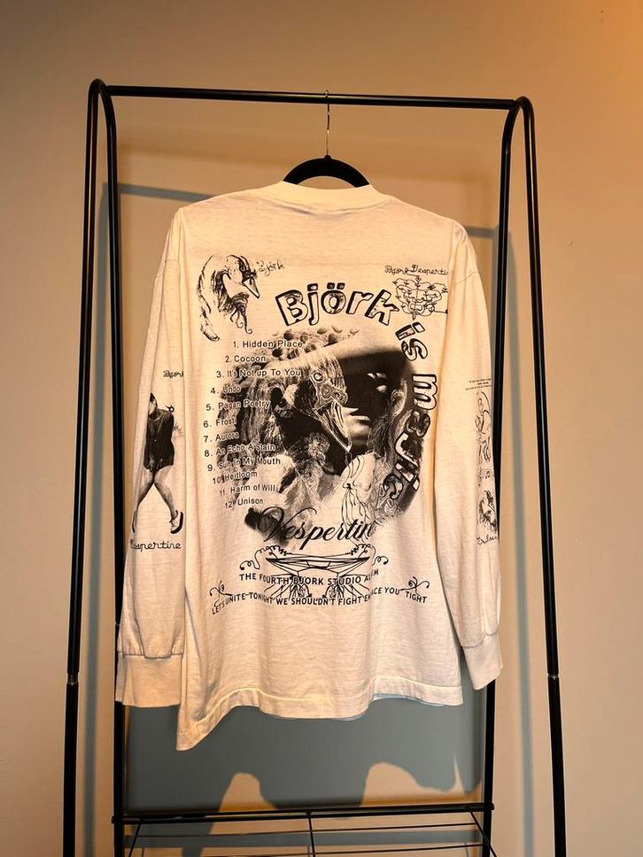 Björk vintage shirt, Kleding | Heren, T-shirts, Zo goed als nieuw, Maat 52/54 (L), Wit, Ophalen of Verzenden