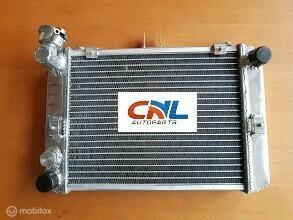 Radiateur Honda Magna VF1100C V65 VF 1100C Radiator 83-86 beschikbaar voor biedingen