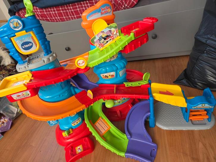 Toet Toet Auto's Politietoren + Brandweerkazerne + Auto's, Kinderen en Baby's, Speelgoed | Overig, Jongen of Meisje, Ophalen