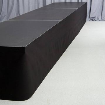 Podiumrok - afrok B 10.00 x 0.80 m (BxH) beschikbaar voor biedingen