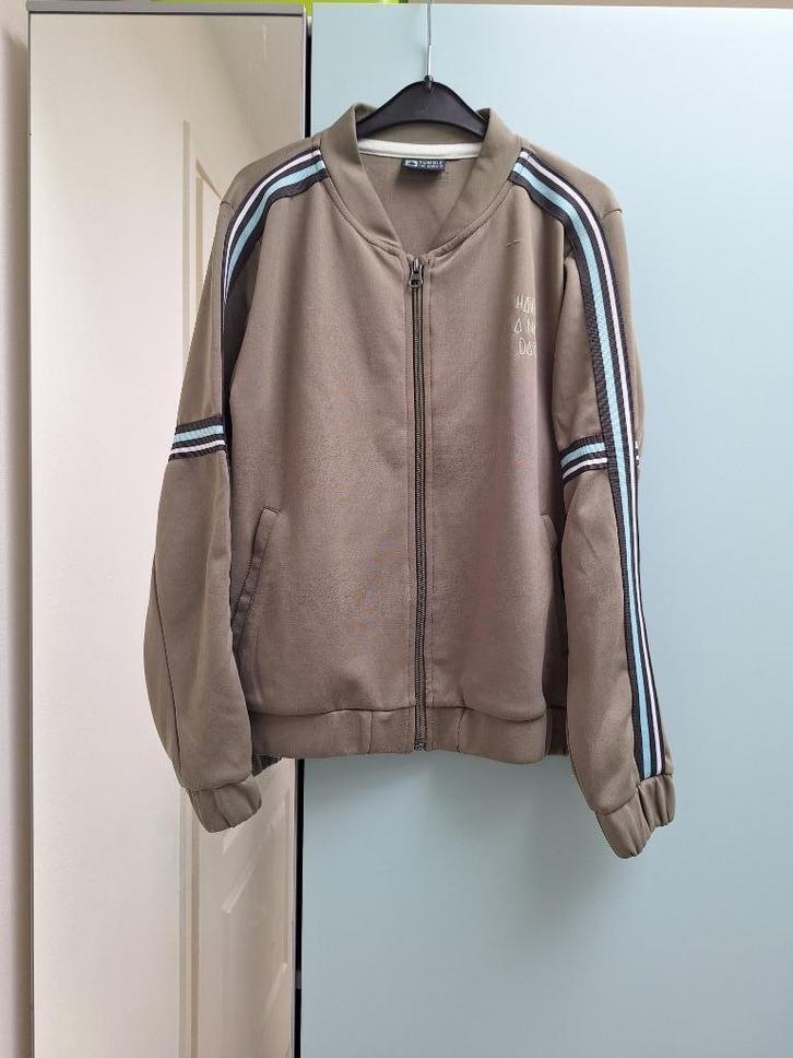 Vestje tumble n dry 146, Kinderen en Baby's, Kinderkleding | Maat 146, Zo goed als nieuw, Jongen of Meisje, Trui of Vest, Ophalen of Verzenden