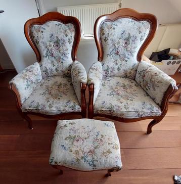 2 KLASSIEKE FAUTEUILS MET KRUK QUEEN ANNE BAROK beschikbaar voor biedingen