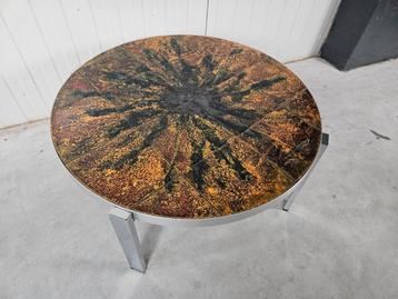 Vintage salontafel tegeltafel rond, fatlava beschikbaar voor biedingen