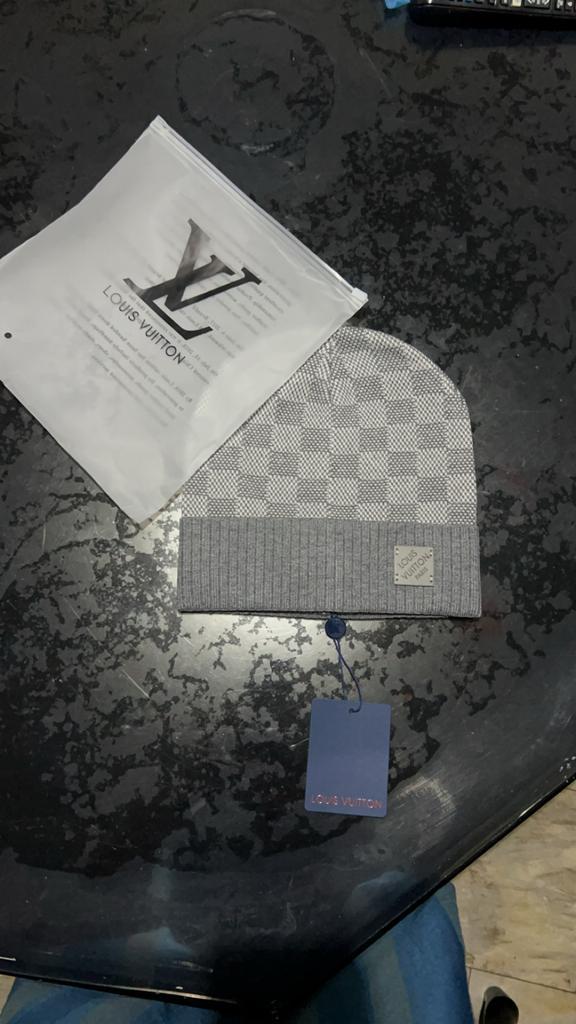 Grijze Louis Vuitton Muts - Stijlvol en Comfortabel, Kleding | Heren, Hoeden en Petten, Nieuw, Pet, One size fits all, Ophalen of Verzenden