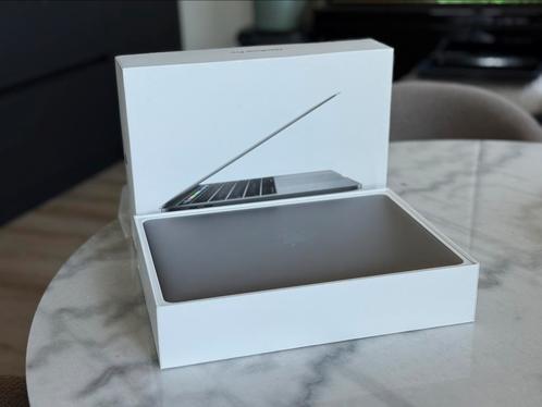 MacBook Pro 13-inch Space-gray / 3.1Ghz/8GB/256GB/Touch Bar, Computers en Software, Apple Macbooks, Gebruikt, MacBook Pro, 13 inch