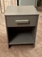Woood nachtkastje, Huis en Inrichting, Ophalen, Zo goed als nieuw, Minder dan 45 cm, 70 cm of meer