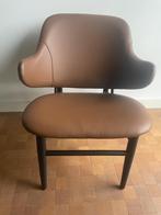Replica van Danish design Shell Chair Ib Kofod-Larsen - zgan, Huis en Inrichting, Ophalen, Minder dan 75 cm, Leer, Zo goed als nieuw