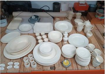 Wedgwood Edme borden kop schotels etc. beschikbaar voor biedingen