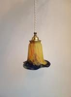 Vintage hanglamp pâte de verre uit Frankrijk (2 beschikbaar), Vintage, Ophalen of Verzenden, Minder dan 50 cm, Glas