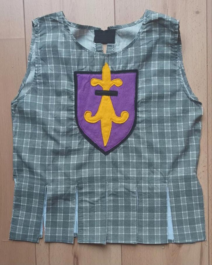 Carnaval  verkleden. Ridderhesje katoen, Kinderen en Baby's, Carnavalskleding en Verkleedspullen, Gebruikt, 110 t/m 116, Ophalen of Verzenden