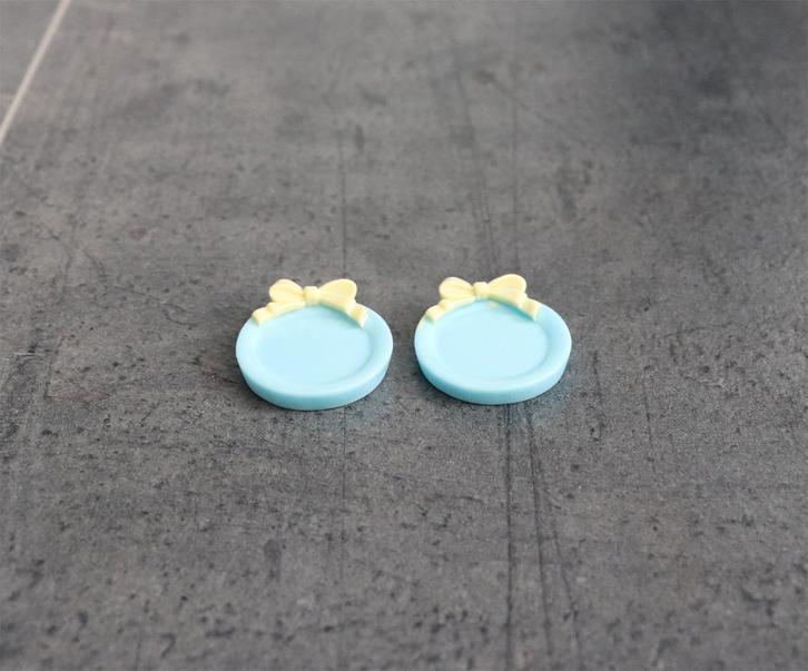 Borden met strik 1:6 -Serveerbord miniatuur nieuw 1:12 Blauw, Verzamelen, Poppenhuizen en Toebehoren, Nieuw, Decoratie, Ophalen of Verzenden