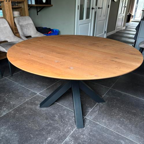 Massief eiken eettafel 140 cm facetrand met spinpoot, Huis en Inrichting, Tafels | Eettafels, Zo goed als nieuw, 100 tot 150 cm