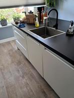 KEUKEN MET KOOKEILAND + APPARATUUR +BEZORGEN MOGELIJK, Ophalen, Wit, Dubbelwandige keuken, Zo goed als nieuw