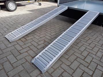 NIEUWE aluminium rijplaten 3000kg/set uit voorraad leverbaar beschikbaar voor biedingen