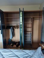 Gratis kledingkast met 4 deuren. 204 CM hoog. 196 cm breed., Huis en Inrichting, Kasten | Kledingkasten, Ophalen, 200 cm of meer