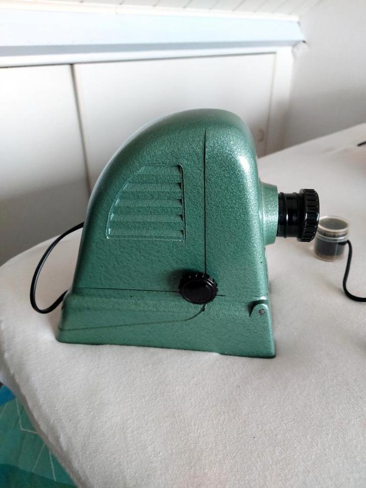 Vintage Diaprojector / Toverlantaarn voor Verzamelaar, Antiek en Kunst, Antiek | Kantoor en Zakelijk, Ophalen of Verzenden