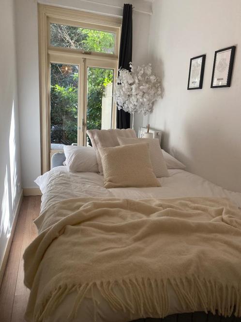 Onderhuurster Amsterdam gezocht!, Huizen en Kamers, Kamers te huur, Amsterdam, Minder dan 20 m²