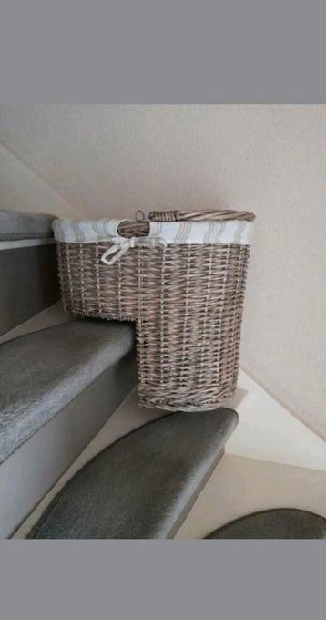 Trap organizer riet. beschikbaar voor biedingen