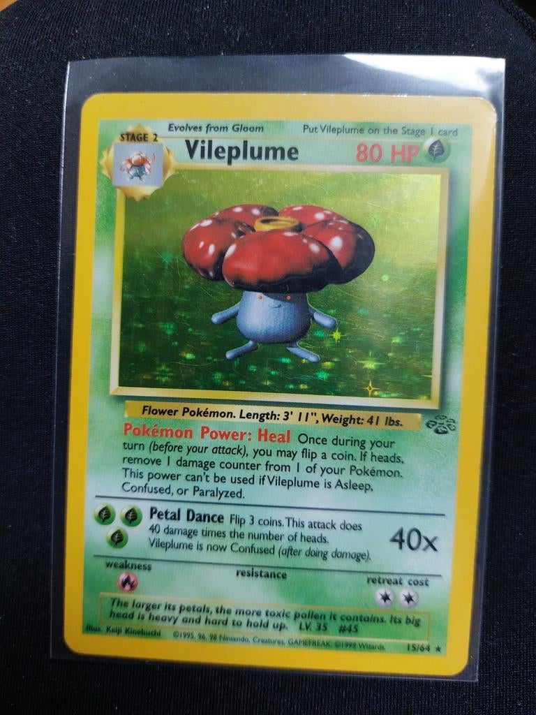 Vileplume #15 - Jungle Pokemon Kaart, Ophalen of Verzenden, Gebruikt, Losse kaart, Foil