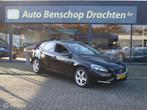 Volvo V40 T3 150pk Momentum, Voorwielaandrijving, Gebruikt, Zwart, 4 cilinders