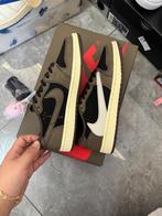 Travis Scott x Air Jordan 1 Low Mocha, Kleding | Heren, Schoenen, Ophalen of Verzenden