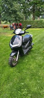 Peugeot vivacity geel kenteken 50cc 4takt, Fietsen en Brommers, Scooters | Peugeot, Maximaal 45 km/u, Ophalen of Verzenden, Benzine