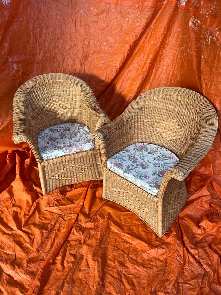 Twee kuipstoelen van rotan, Antiek en Kunst, Antiek | Meubels | Stoelen en Banken, Ophalen