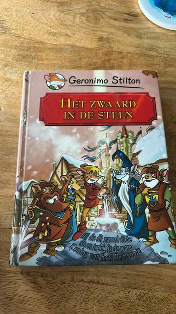 Geronimo Stilton - Het zwaard in de steen beschikbaar voor biedingen