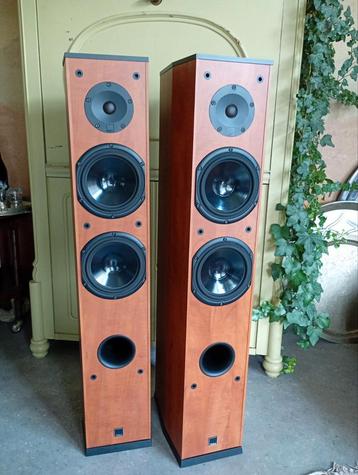 Dali Suite 2.5 speaker set beschikbaar voor biedingen