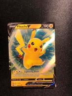 Pikachu V - SWSH198 - Promo Kaart, Hobby en Vrije tijd, Verzamelkaartspellen | Pokémon, Ophalen of Verzenden, Zo goed als nieuw