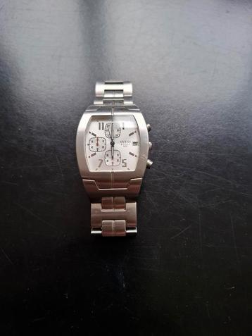 Vintage Guess Steel 3ATM  beschikbaar voor biedingen