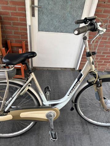 Gazelle elektrische dames fiets beschikbaar voor biedingen