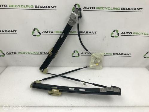 Raammechanisme Rechts Voor Volkswagen TRoc ORIG 2GA837462F, Auto-onderdelen, Ruiten en Toebehoren, Volkswagen, Gebruikt, Ophalen of Verzenden