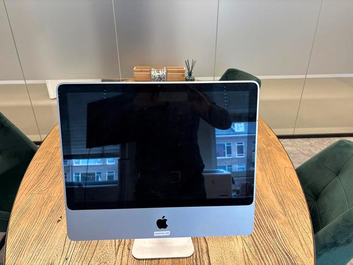 iMac 20 inch met extra RAM, Computers en Software, Apple Desktops, Gebruikt, iMac, Onbekend, 8 GB, Ophalen of Verzenden