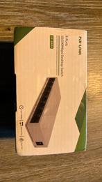 Pixlink 8 Ports 10/100mbps network switch nieuw, Nieuw, Ophalen of Verzenden