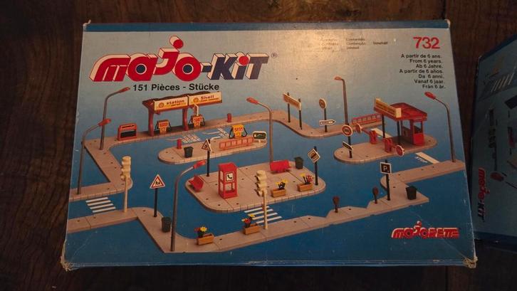 2 Majorette Majo-Kit 732 & 733, Kinderen en Baby's, Speelgoed | Overig, Gebruikt, Jongen of Meisje, Ophalen of Verzenden